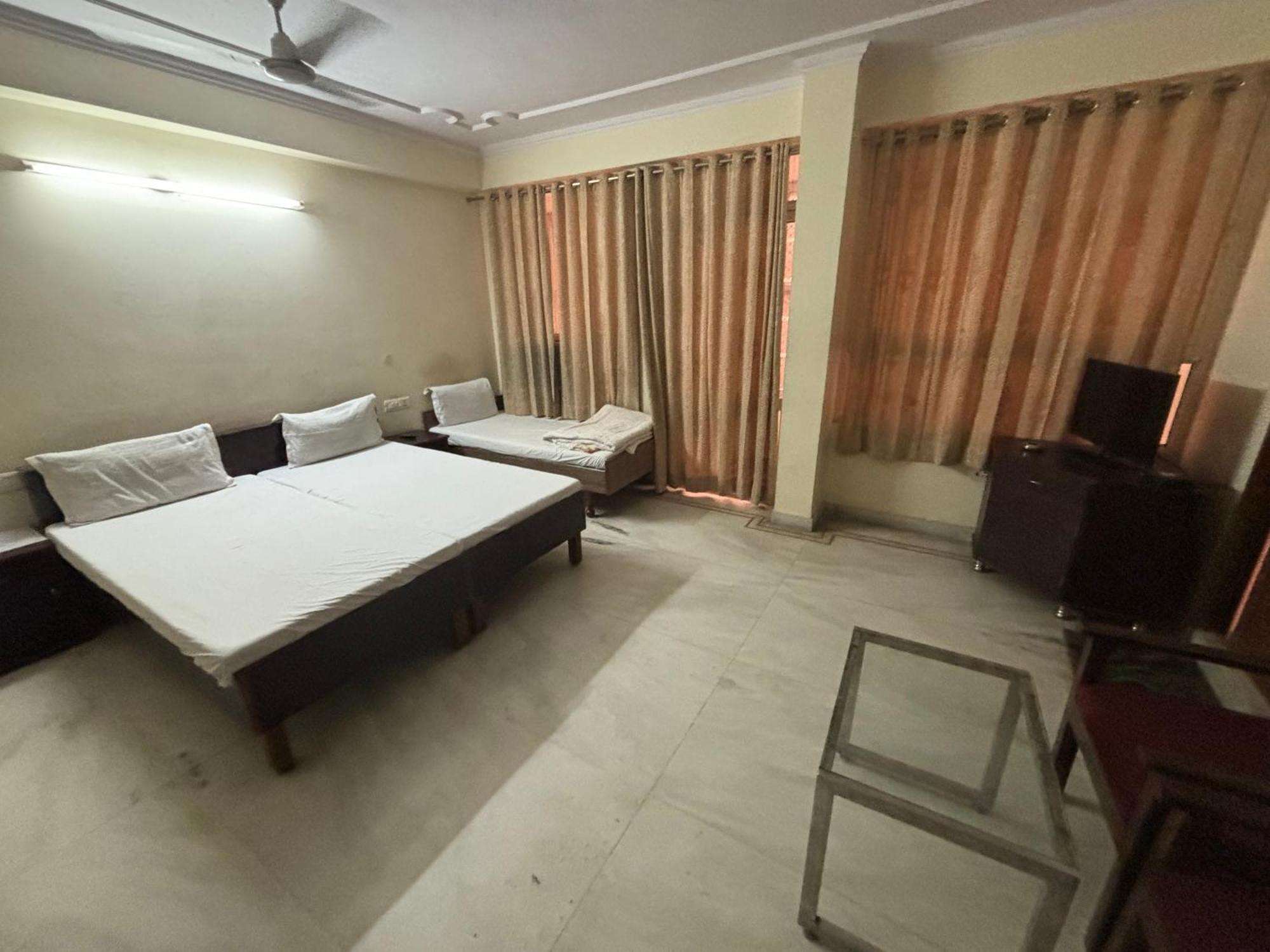 Hotel Siddhi Vinayak Station Road Джайпур Екстериор снимка