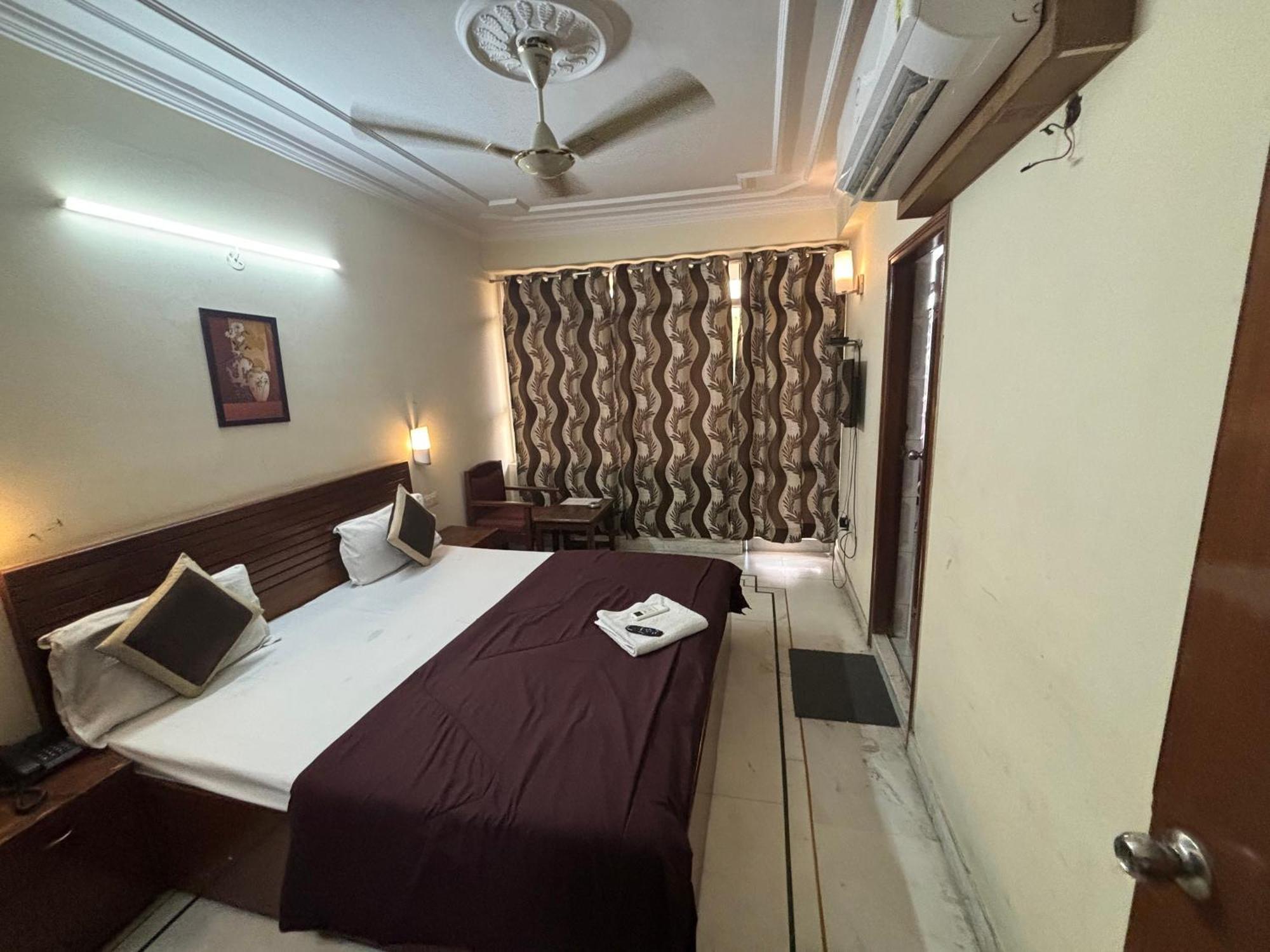 Hotel Siddhi Vinayak Station Road Джайпур Екстериор снимка