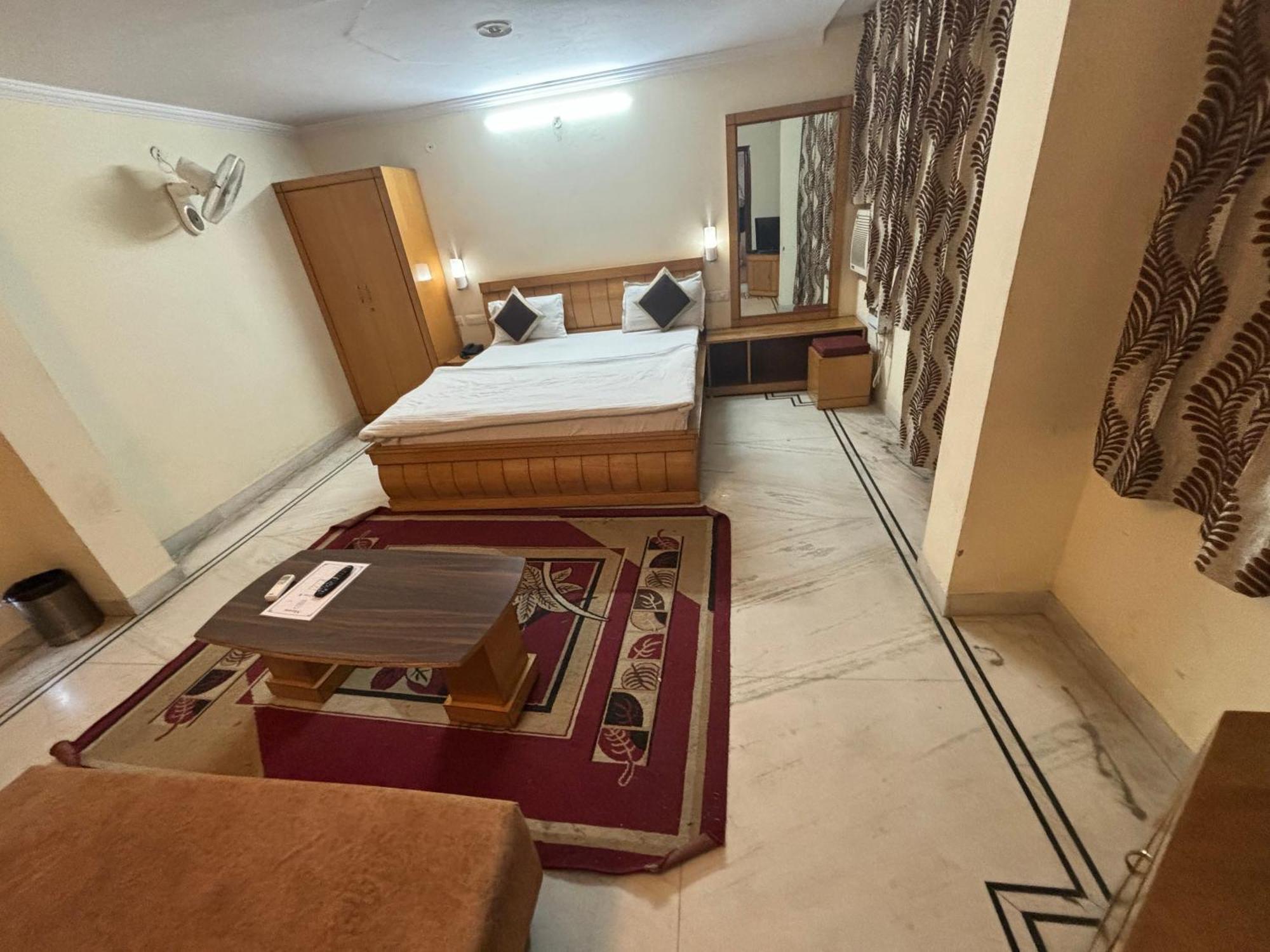 Hotel Siddhi Vinayak Station Road Джайпур Екстериор снимка