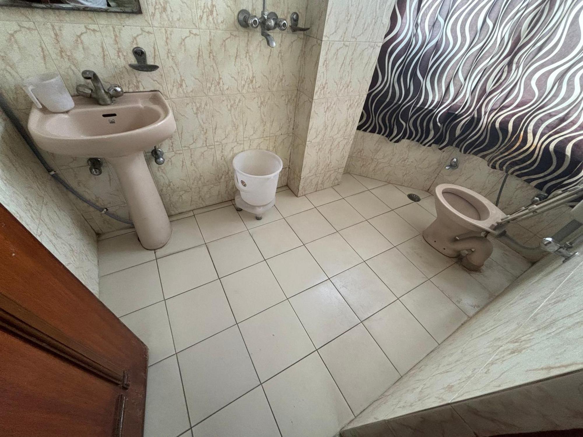 Hotel Siddhi Vinayak Station Road Джайпур Екстериор снимка