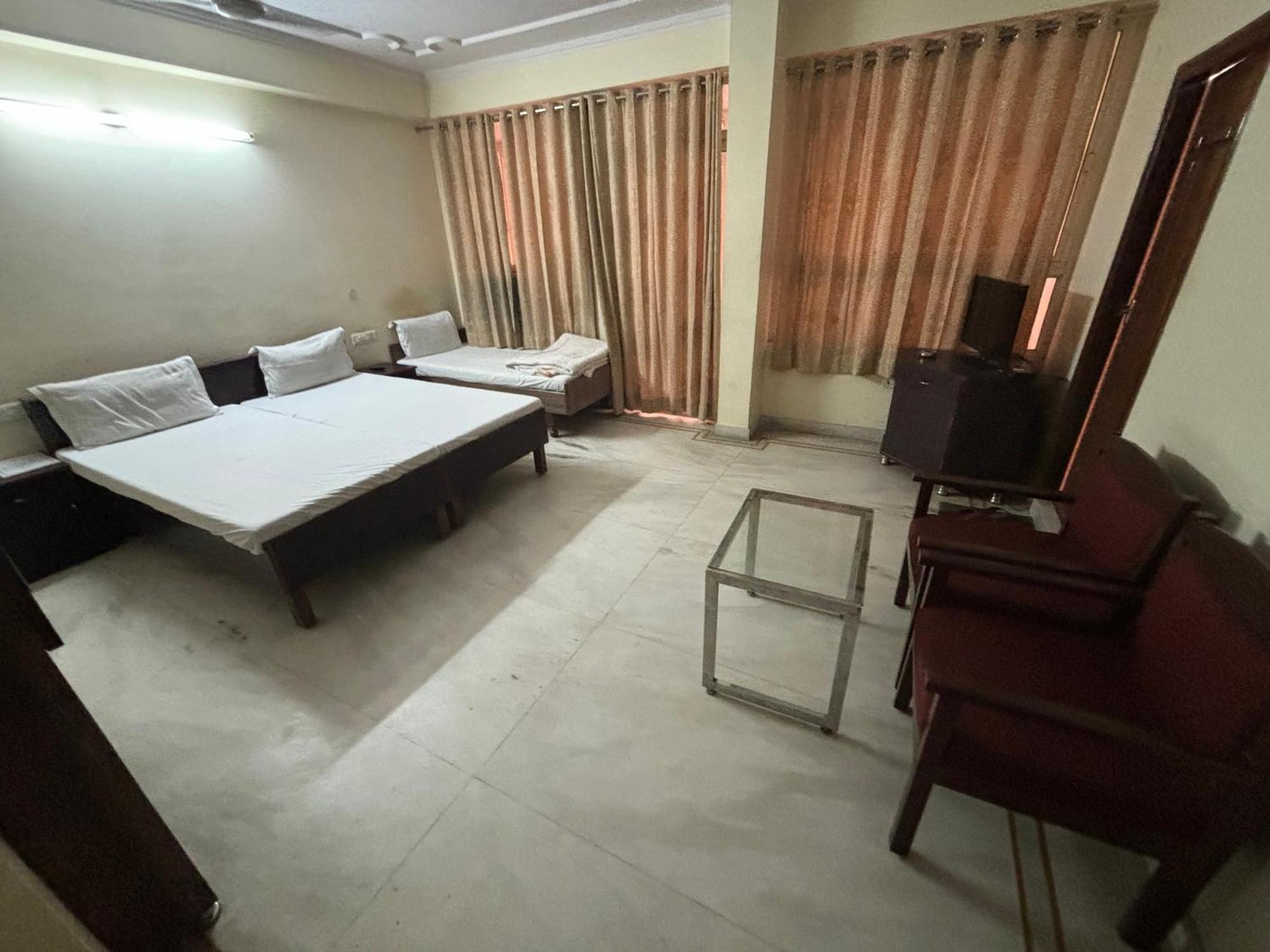 Hotel Siddhi Vinayak Station Road Джайпур Екстериор снимка
