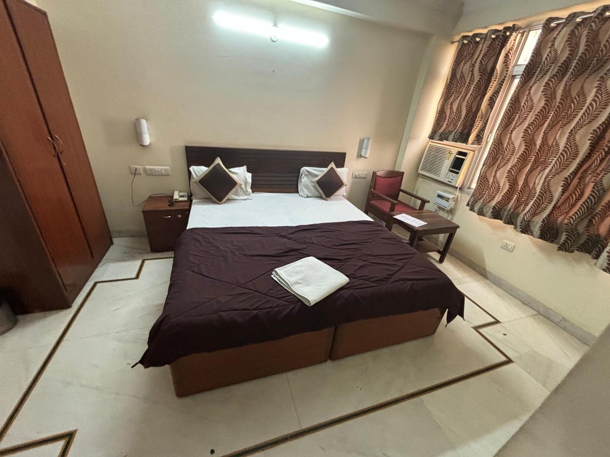 Hotel Siddhi Vinayak Station Road Джайпур Екстериор снимка