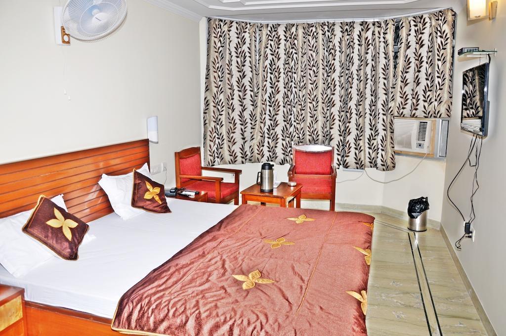 Hotel Siddhi Vinayak Station Road Джайпур Екстериор снимка