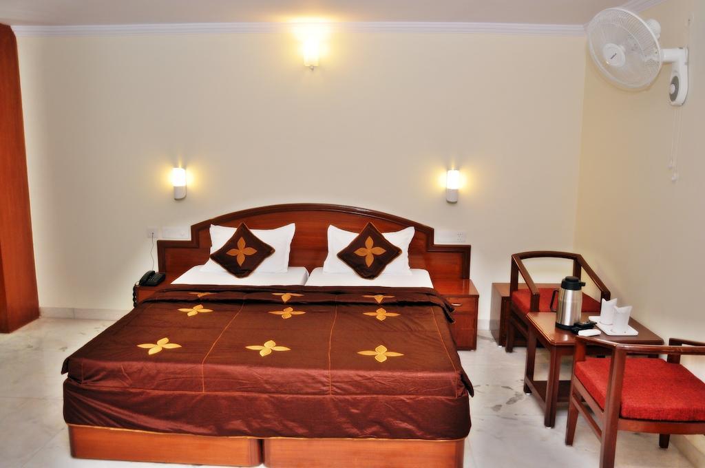 Hotel Siddhi Vinayak Station Road Джайпур Екстериор снимка